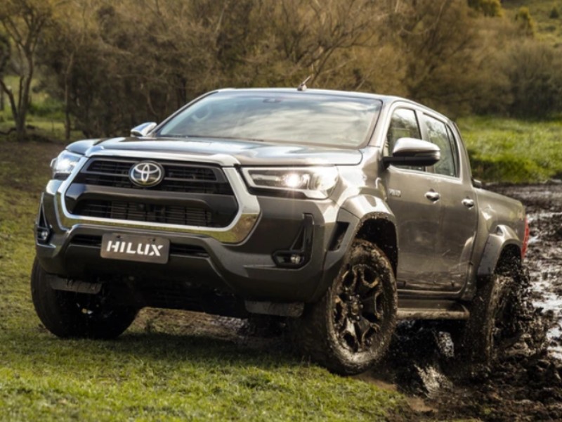 Toyota Hilux SRX